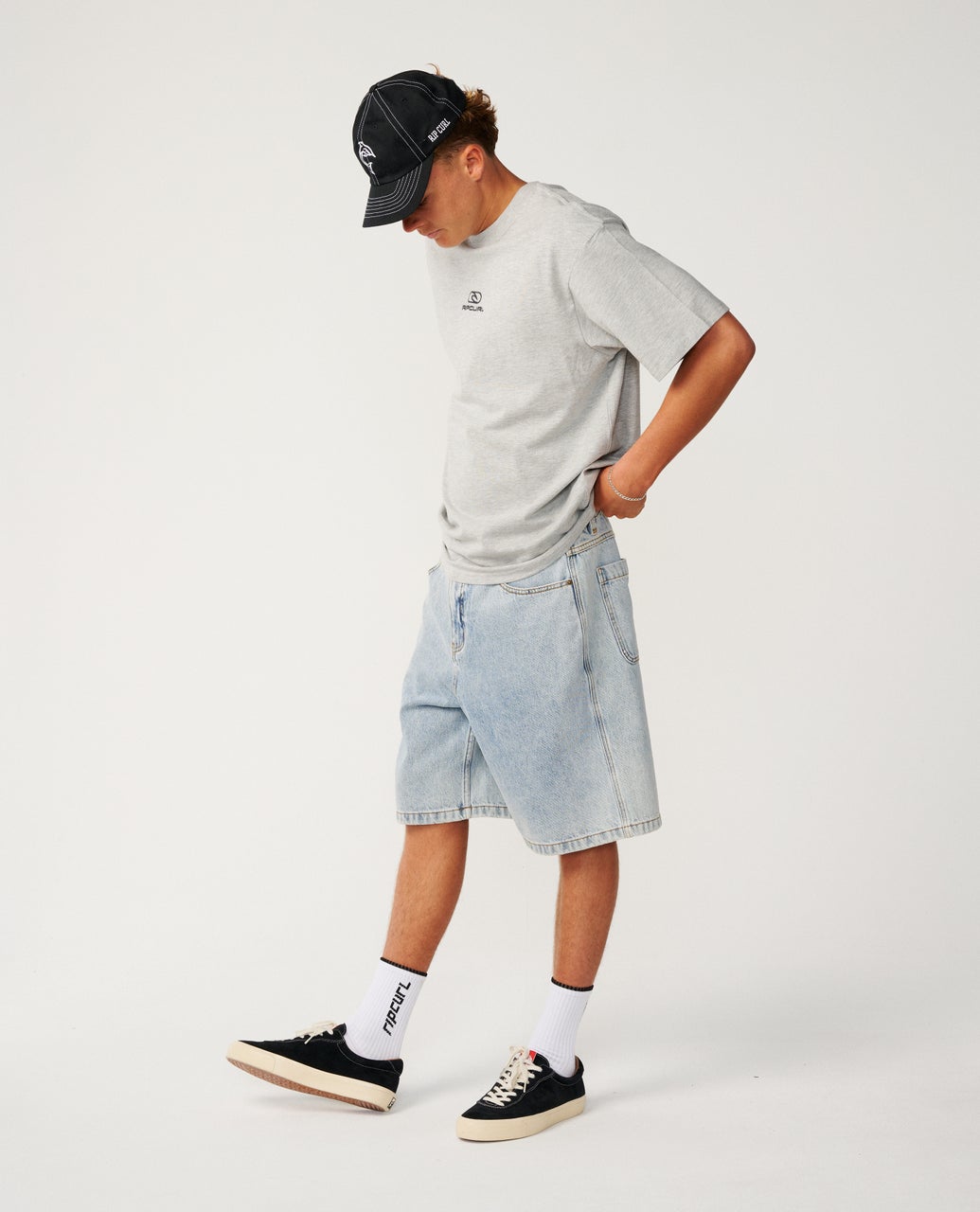Pill Icon Loose Tee