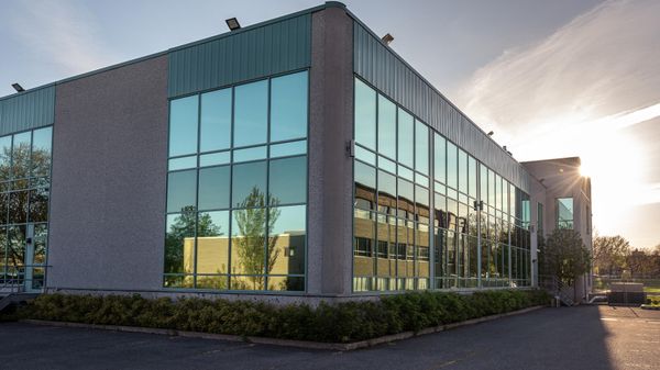 SCPI: rendement, liquidité, crise des bureaux… faut-il encore investir en 2026?