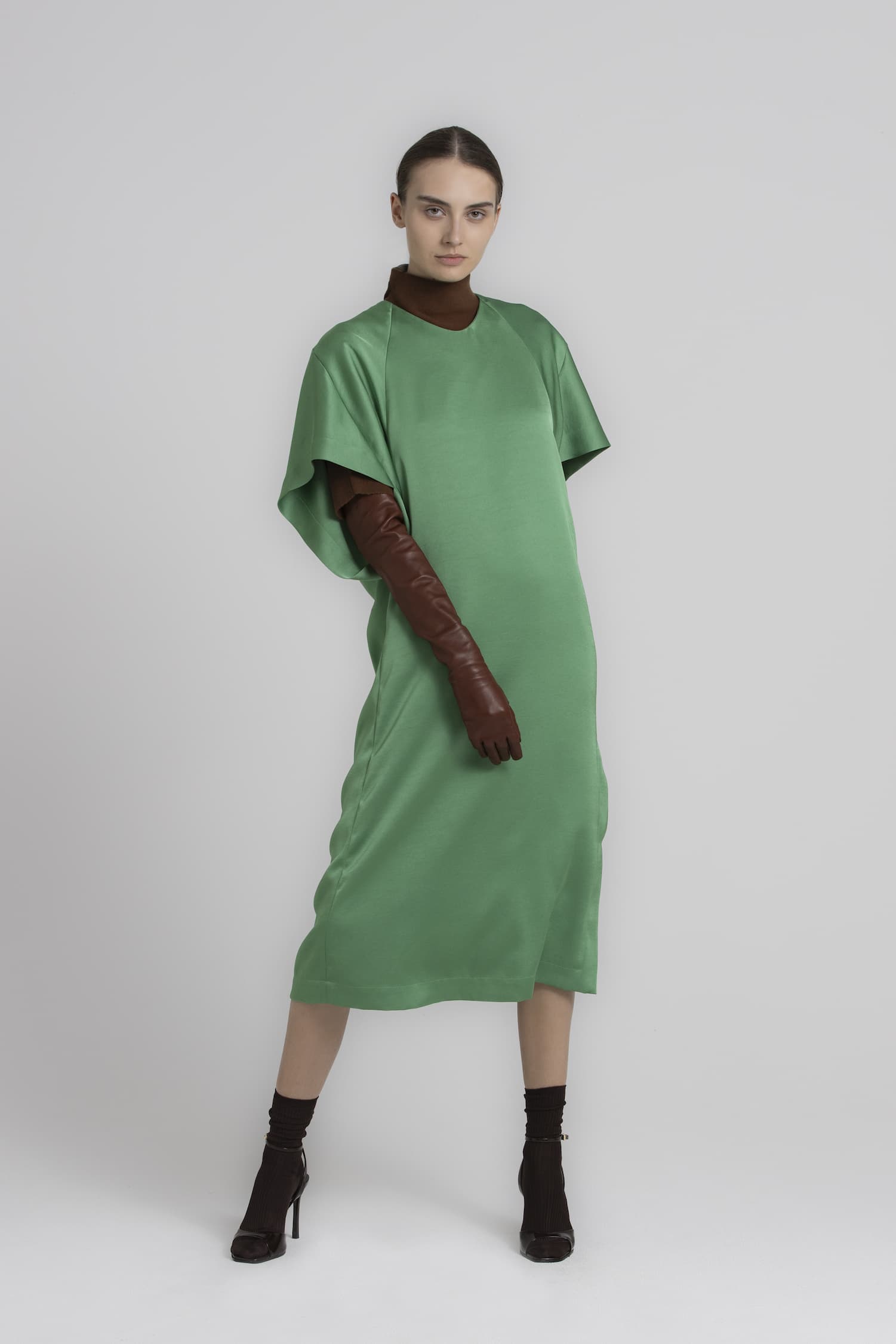 KYNAN groene jurk