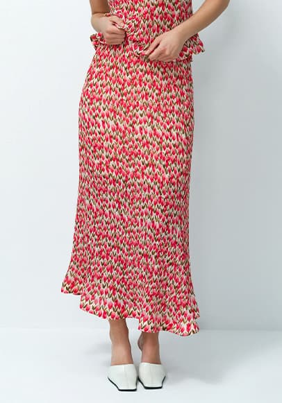 vNoelle Floral Plisse Fluted Hem Midi Skirt