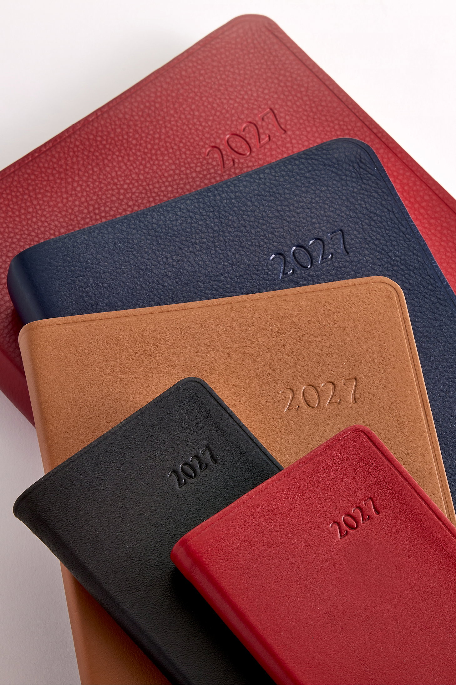 2027 Datebooks in smooth, traditional leather.
