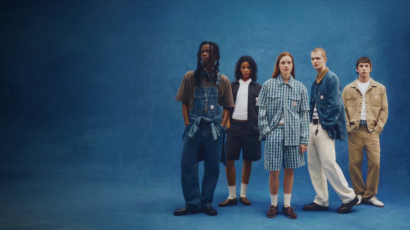 Levi’s Kampagnenbild: Gruppe in Levi’s Denim