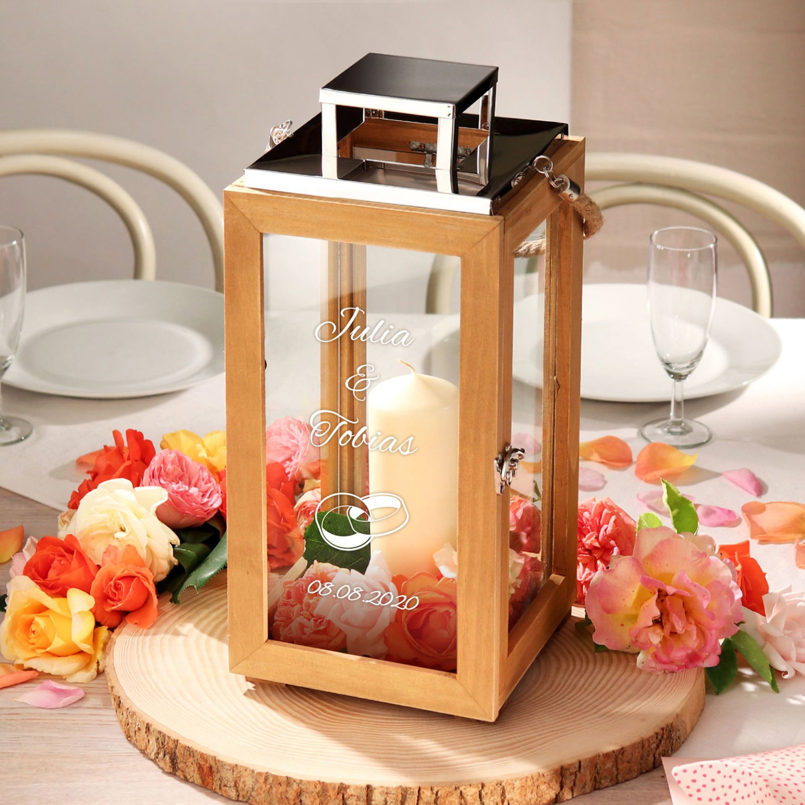 Image of Holzlaterne mit Gravur zur Hochzeit - Personalisiert