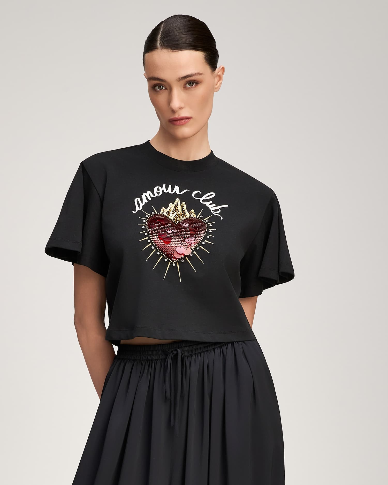 https://cinqasept.nyc/products/orsa-top-in-black-zt13429813z