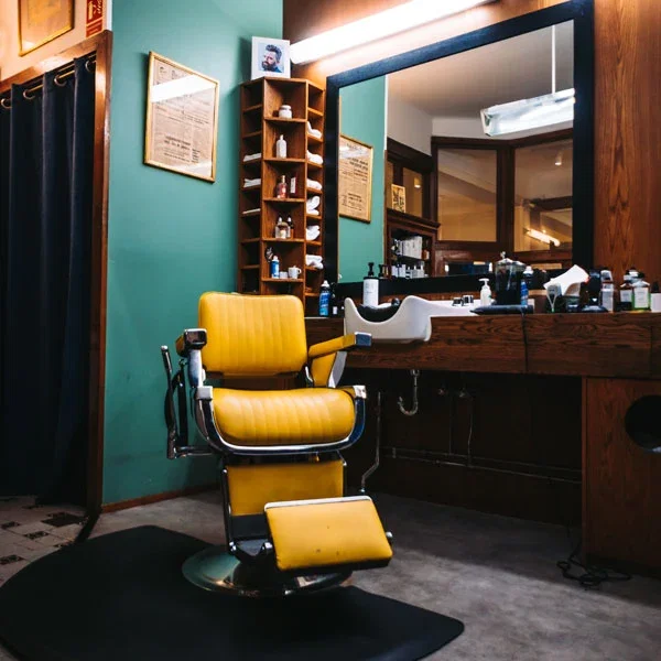 Barberstol i en tradisjonell barbersalong.