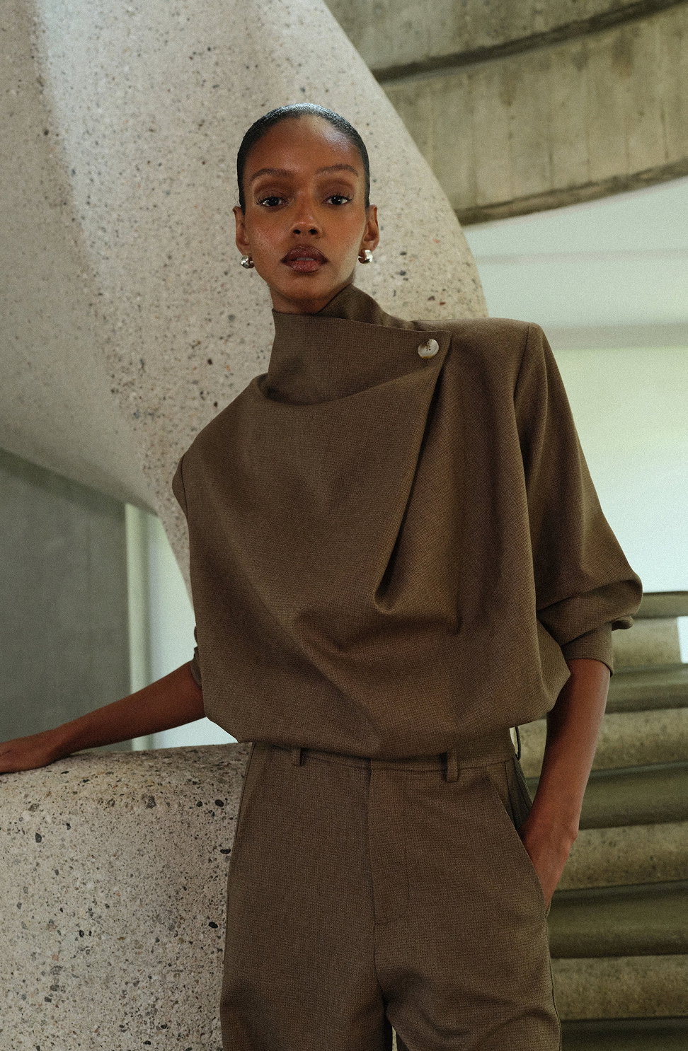 MICRO CHECK FUNNEL NECK TOP