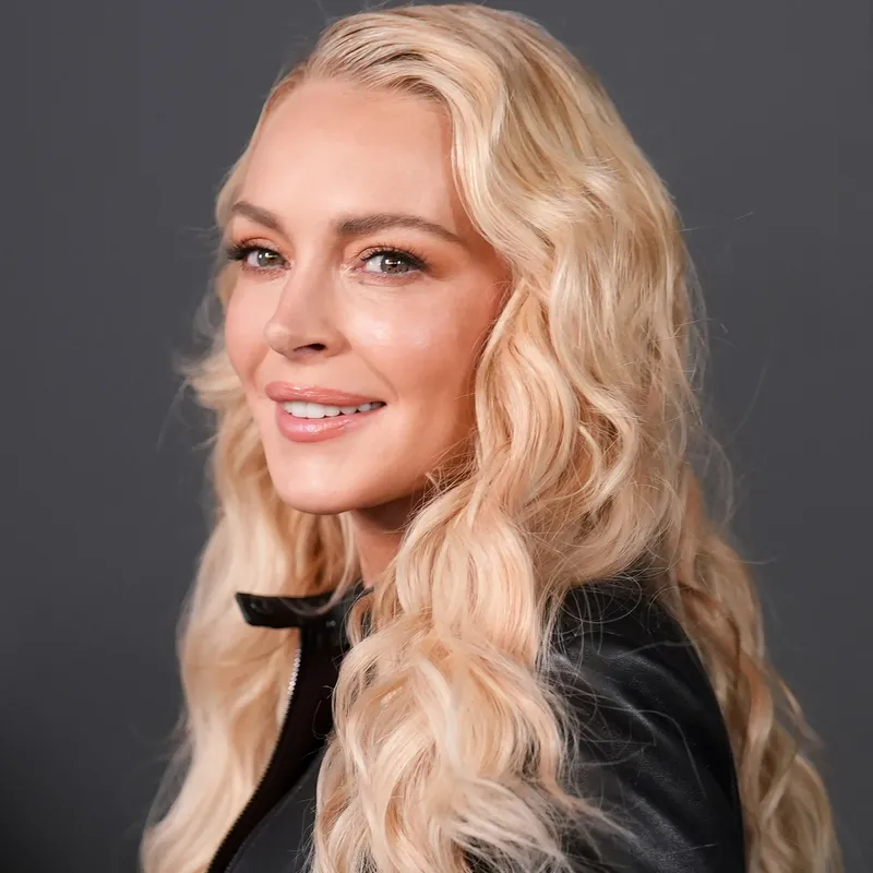 No, Lindsay Lohan Didn't Actually Return to Her Natural Red Hair Color