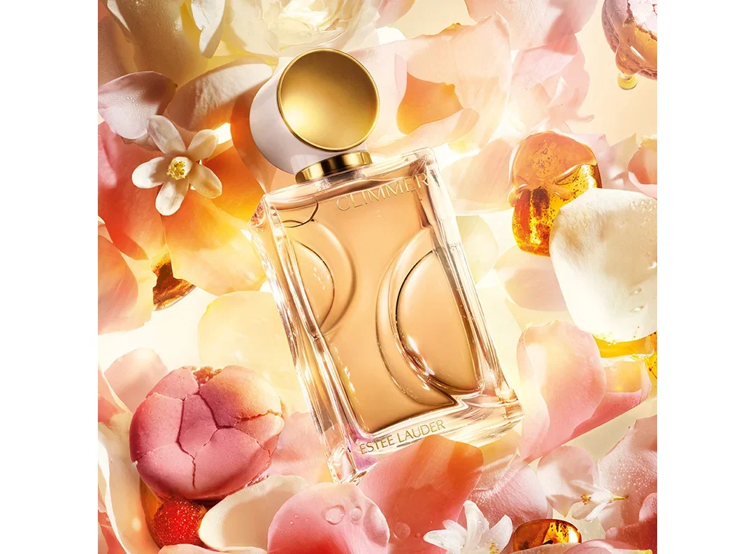 GLIMMER | THE NEW EAU DE PARFUM | Introducing the amber floral fragrance with a gourmand twist. Featuring notes of Macaron Rose Accord, Amber Embrace Accord and Shimmering Patchouli. Find the spark, spread the joy. | SHOP NOW