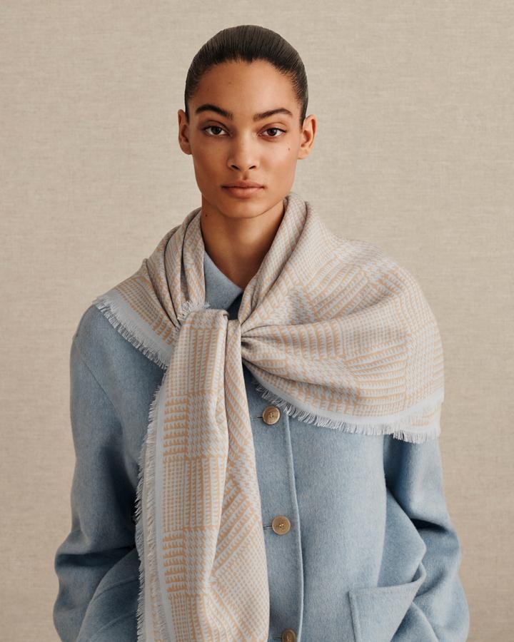 GridImage5_Scarf