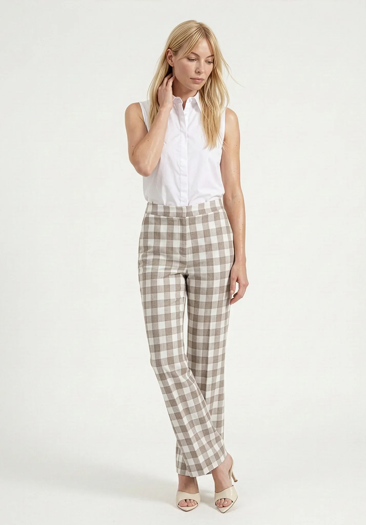 Image of Oatley Check Trouser in Brown