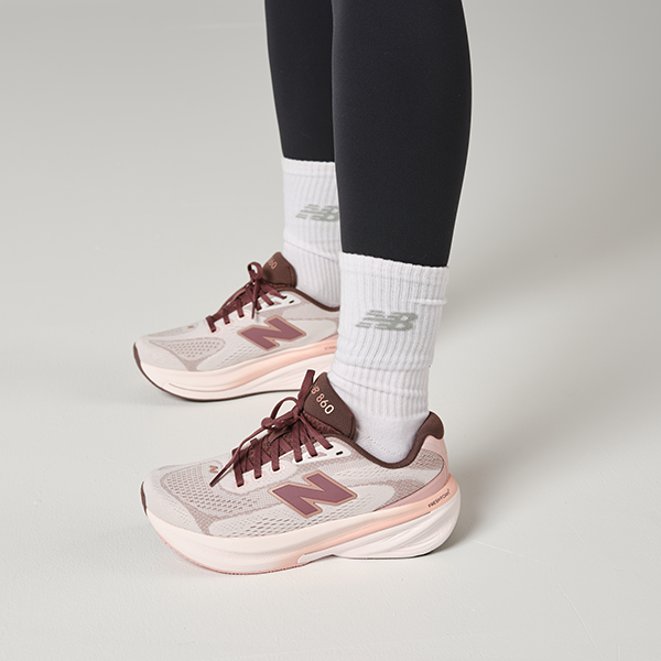New Balance 860 v 15