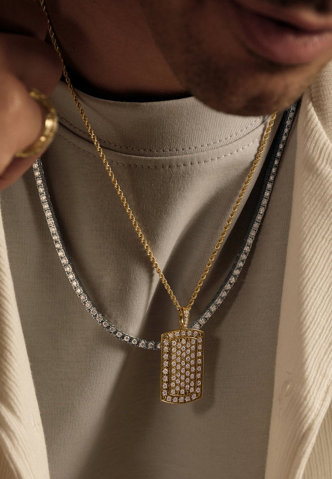 Men’s necklaces: Up to 40% off select styles