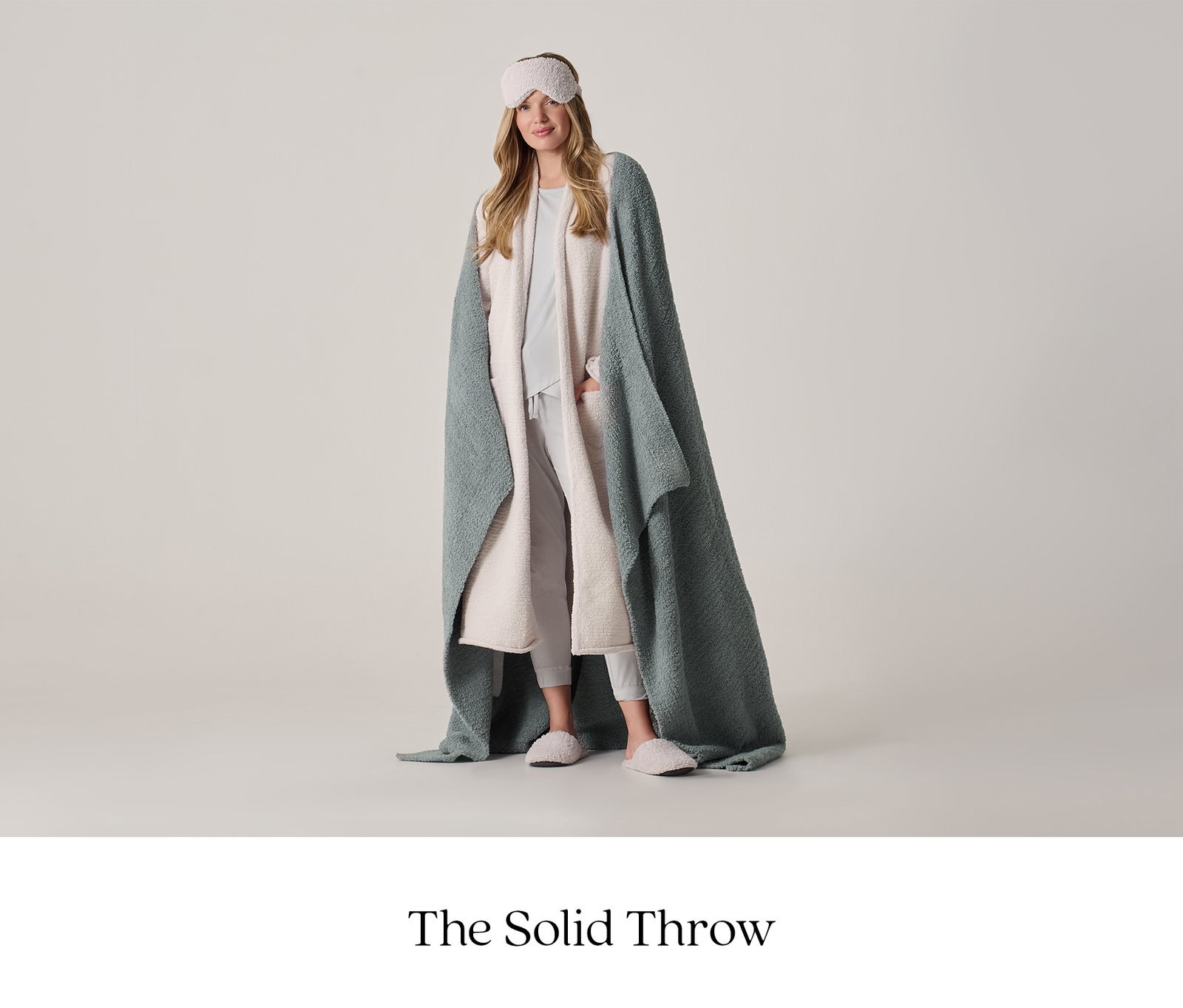 The Solid Throw in Mist
