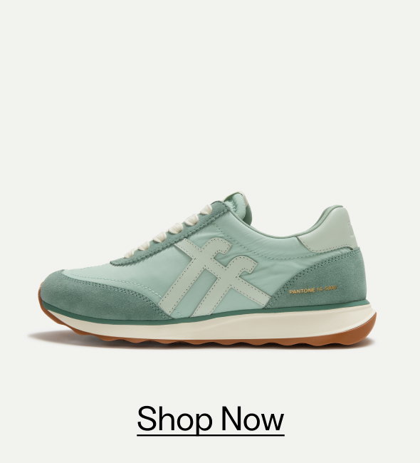 RETRO-Q | PANTONE Suede Trainers Frosty Green