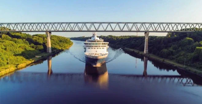 Balmoral cruising the Kiel Canal - click to find out more