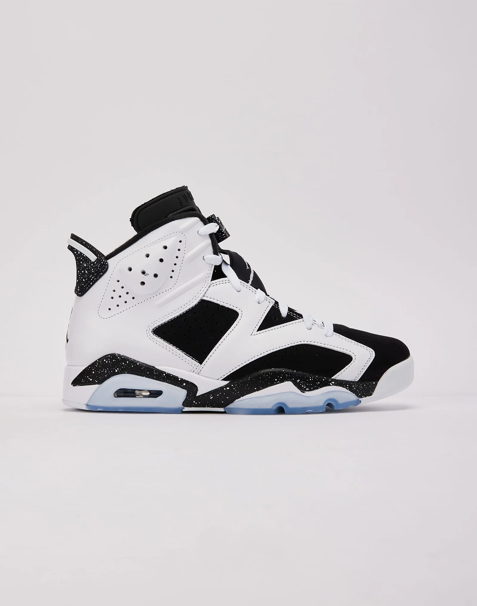 Air Jordan 6 Retro 'Oreo'