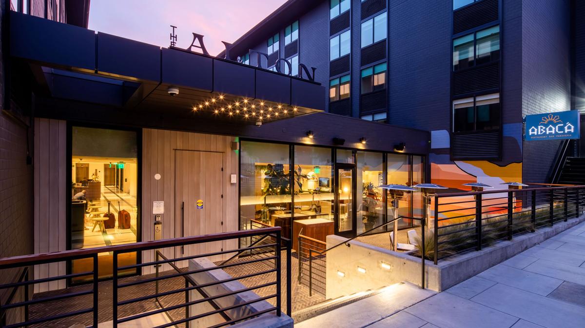 Upscale San Francisco Escape Overlooking Fisherman's Wharf with Standout Onsite Restaurant