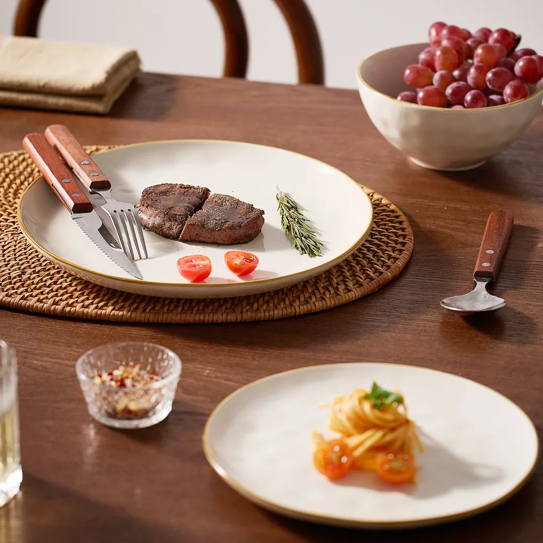 Leny Stoneware Dinnerware Set - Service for 4