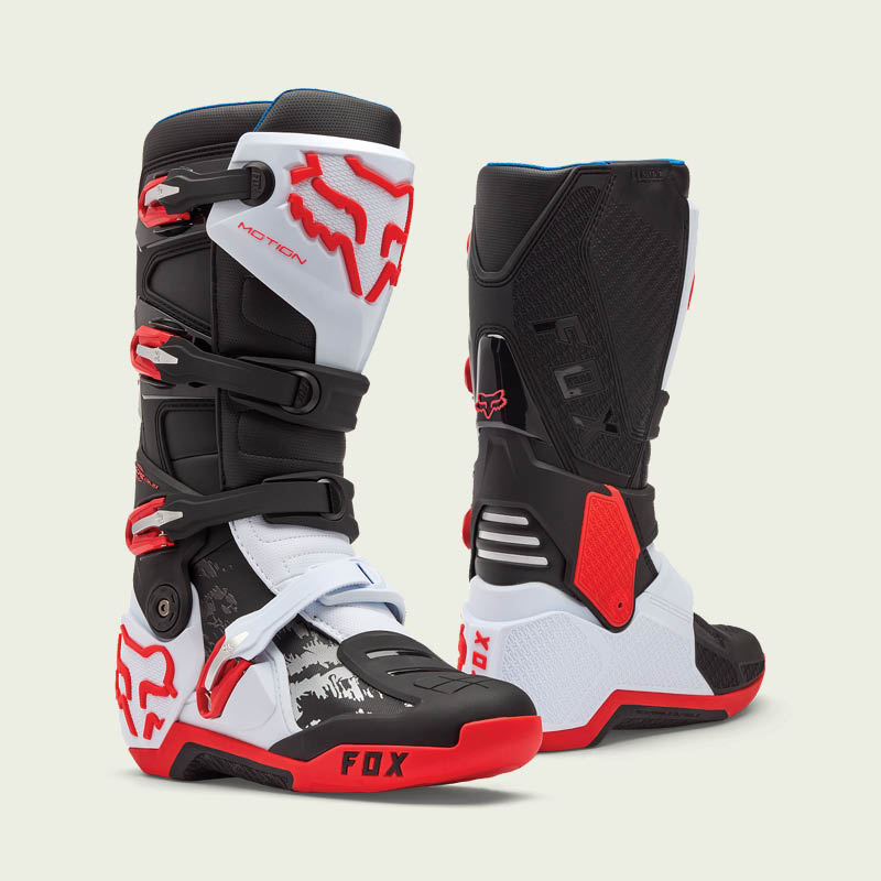 Motion Boots White