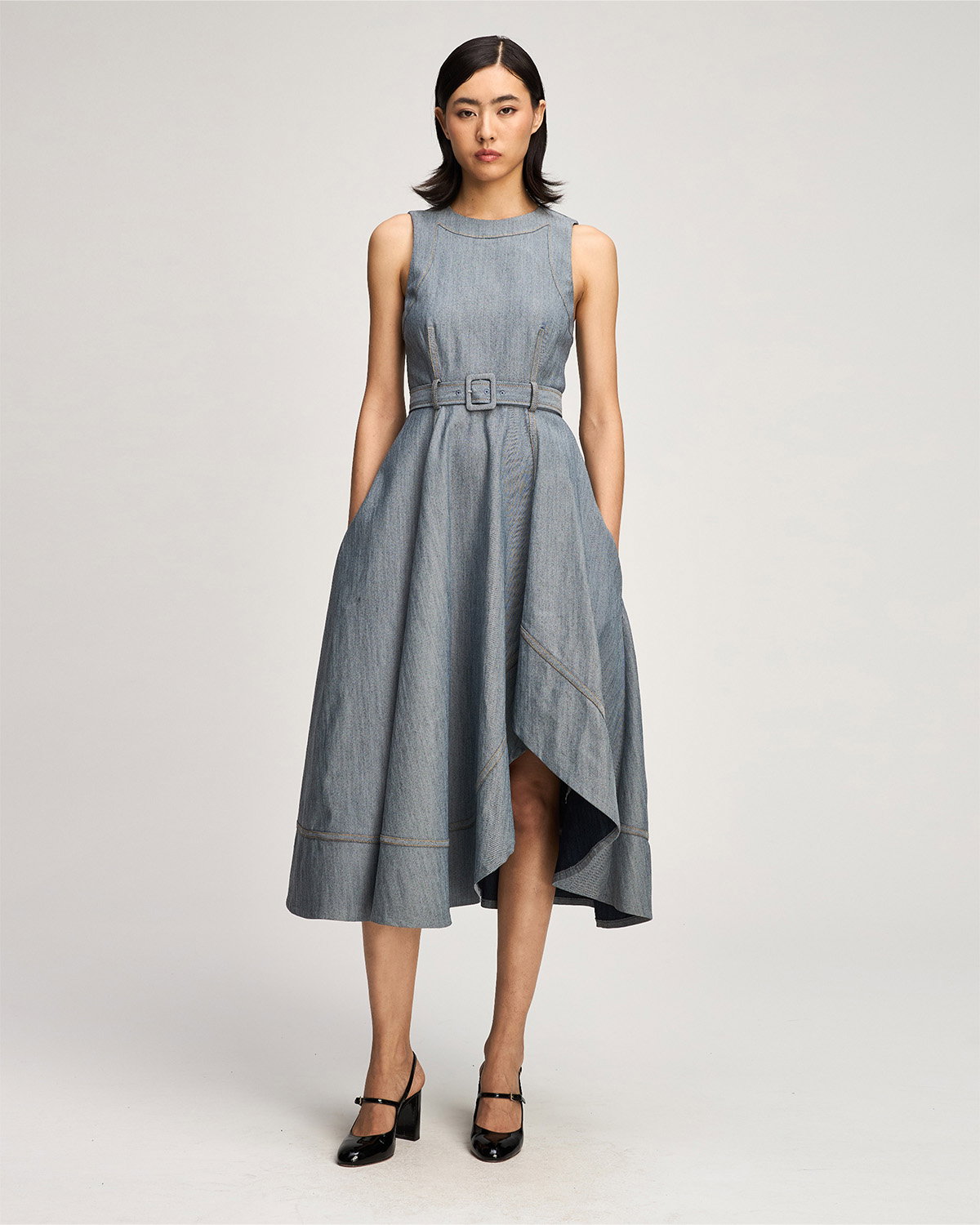 https://cinqasept.nyc/products/zelda-dress-in-light-indigo