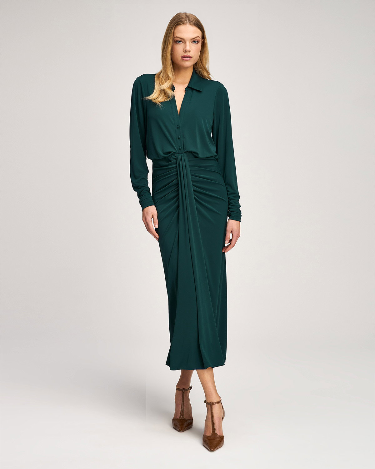 https://cinqasept.nyc/products/seferina-dress-in-deep-malachite-zd31192741z