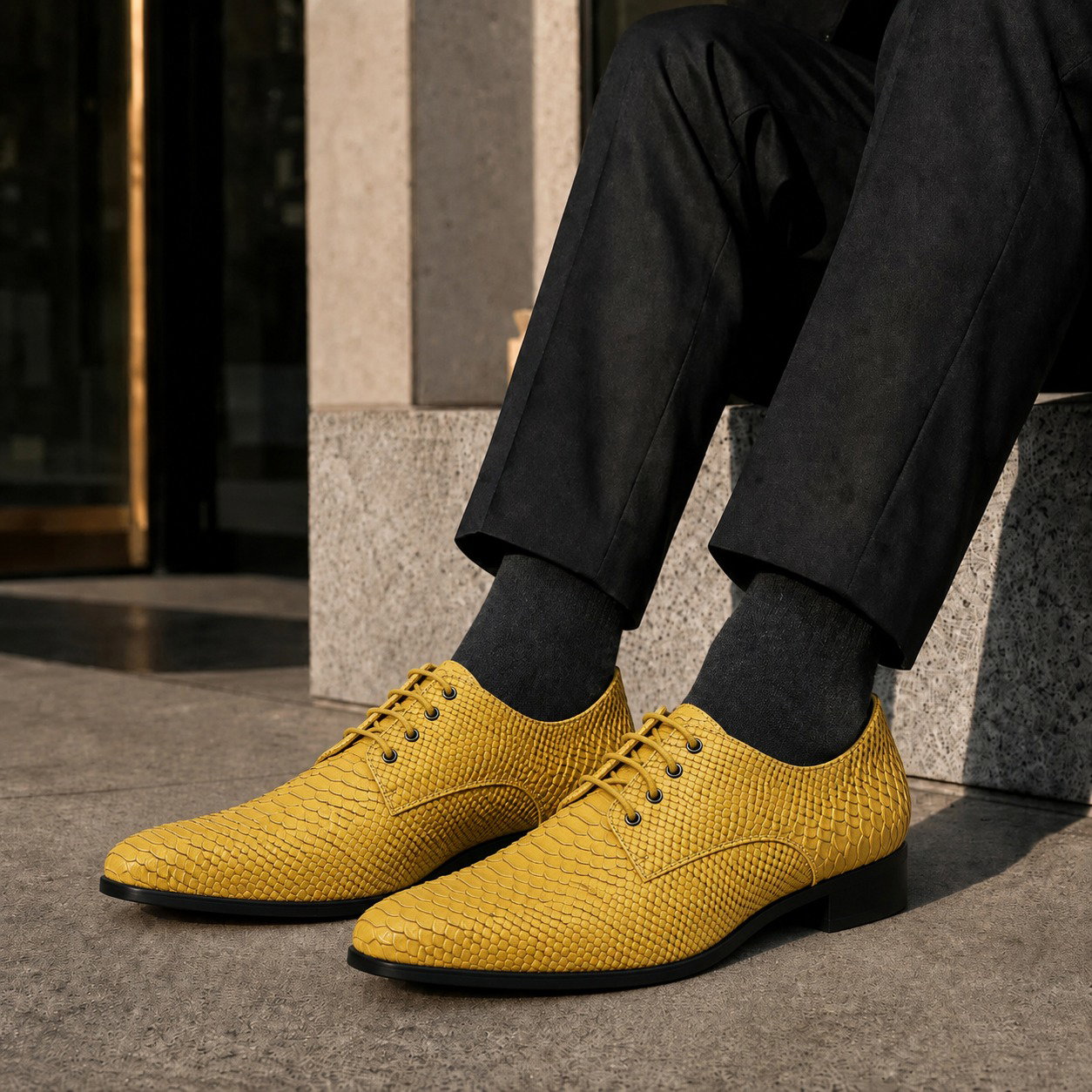 #7. Yellow Serpent Eleganter Schuh