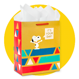 Snoopy gift bag with tissue.