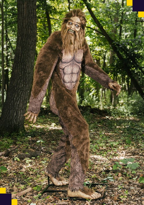 7.7FT The Sasquatch Bigfoot Animatronic Decoration