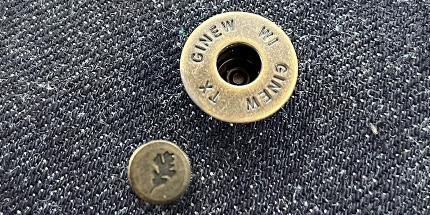 Brass Buttons addorned with GINEW and WI | TX as well as the Oak Tree Leaf on the base