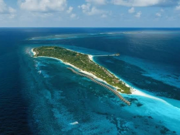 Kuredu Island Resort & Spa