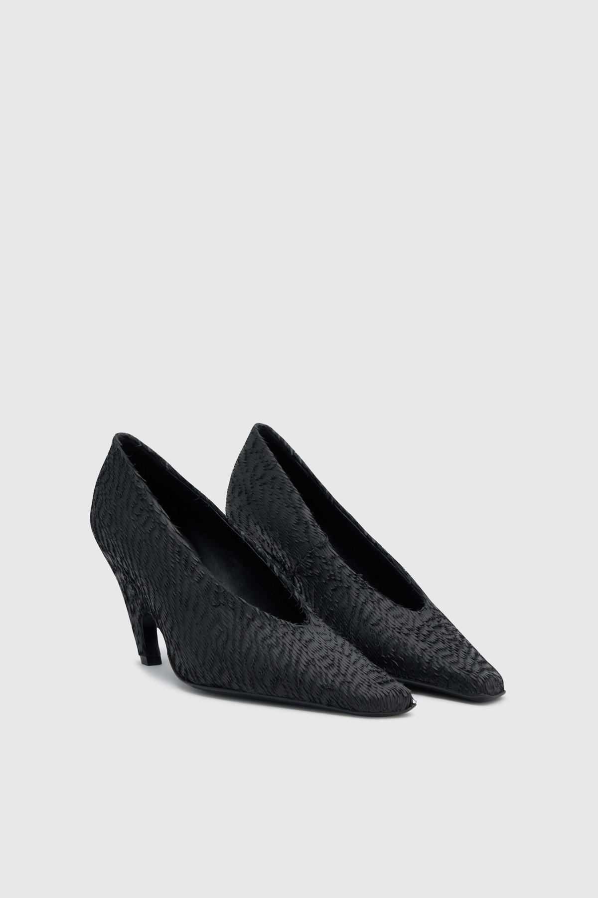 Wave Textured Pump Black