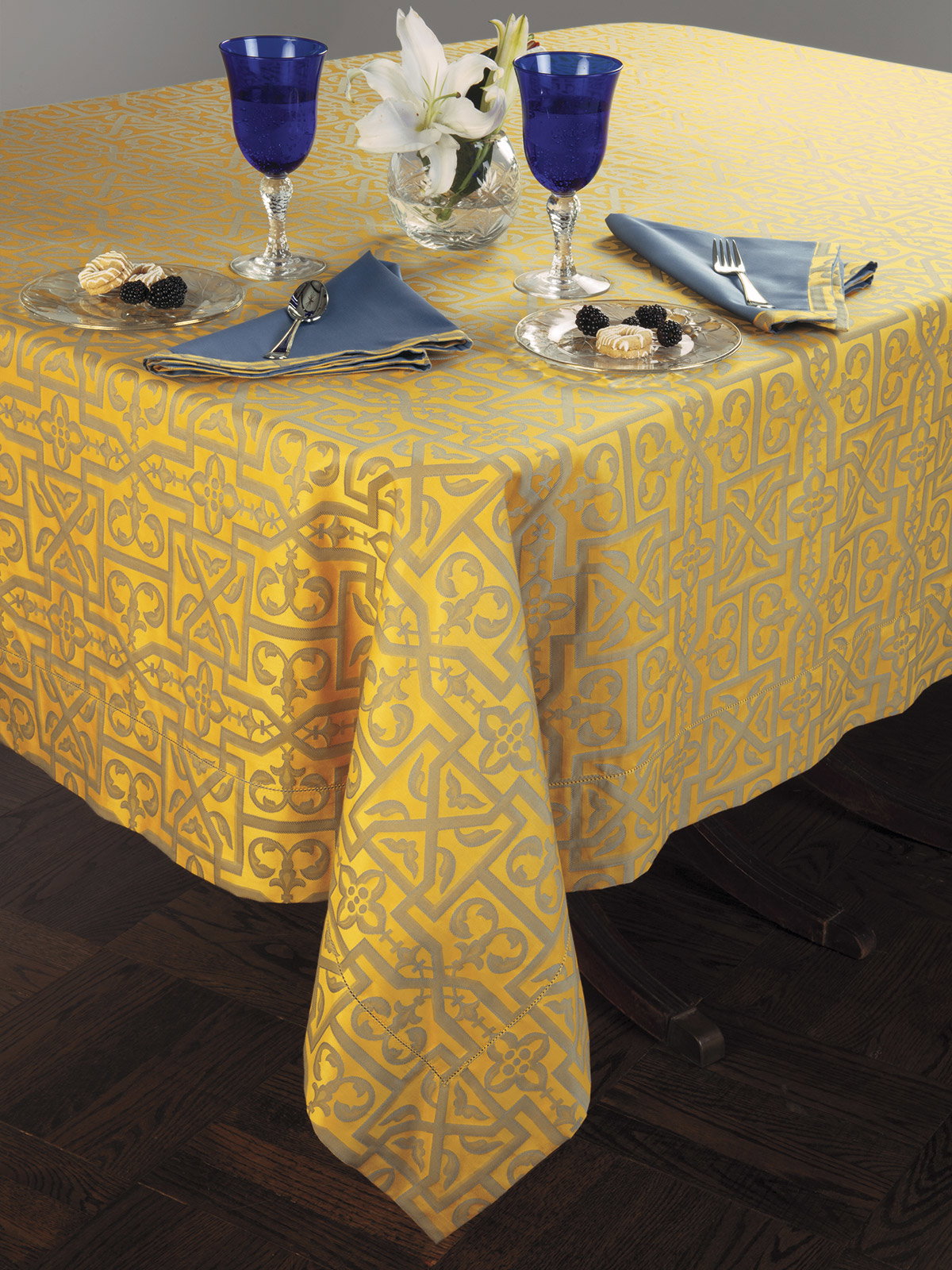 Rembrant: This sumptuous Italian-made Gold damask design with hemstitching