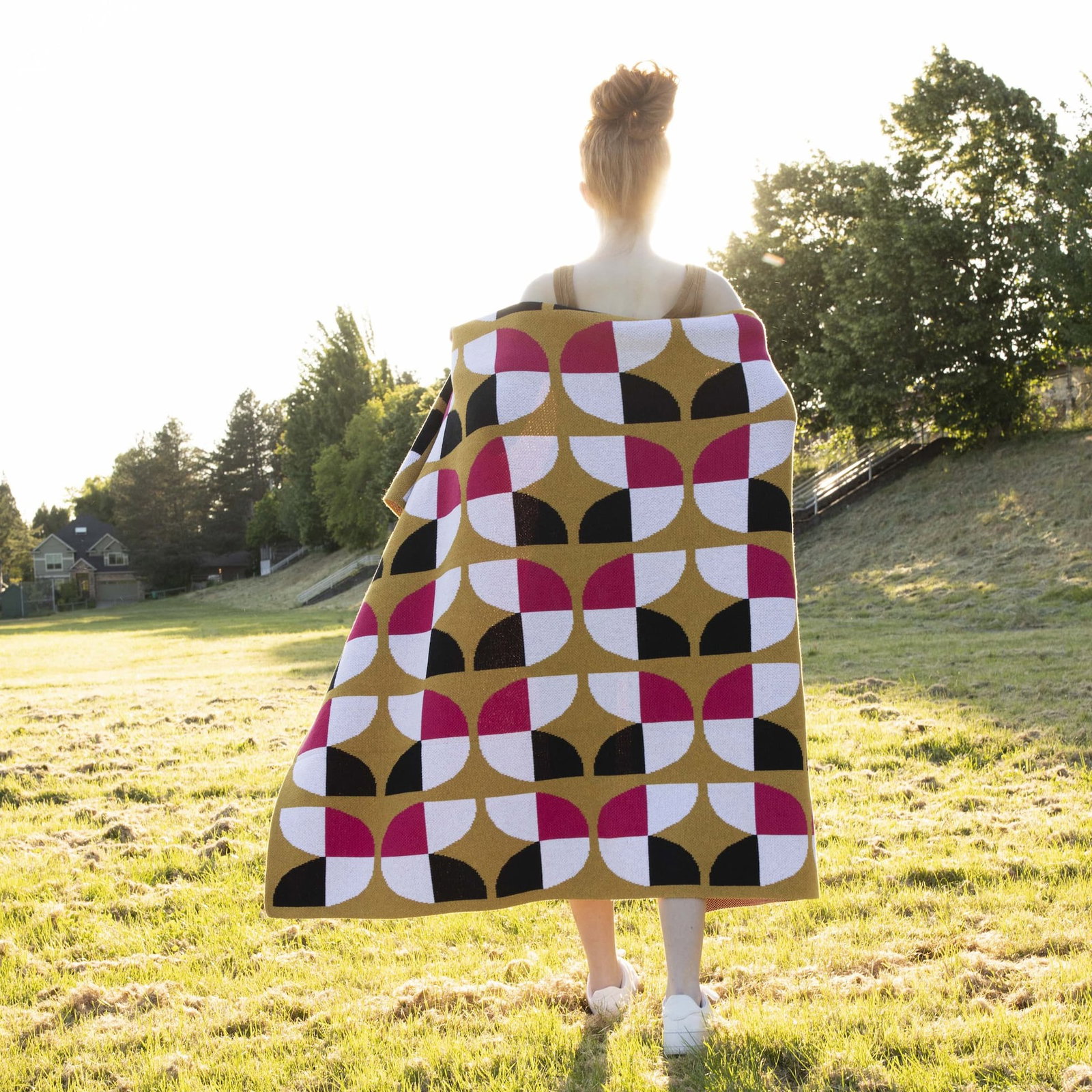 Seek & Swoon Bloem Throw blanket