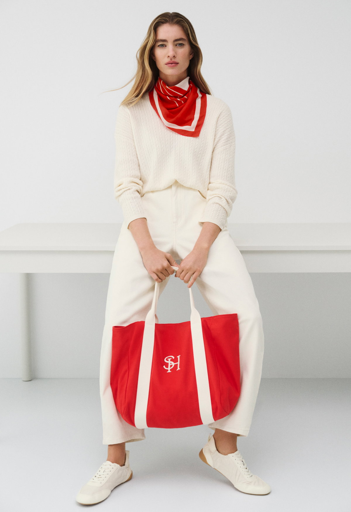 Woman Accessories. The Heritage Edit. The perfect accessories marry function with effortless style. Shop Now.