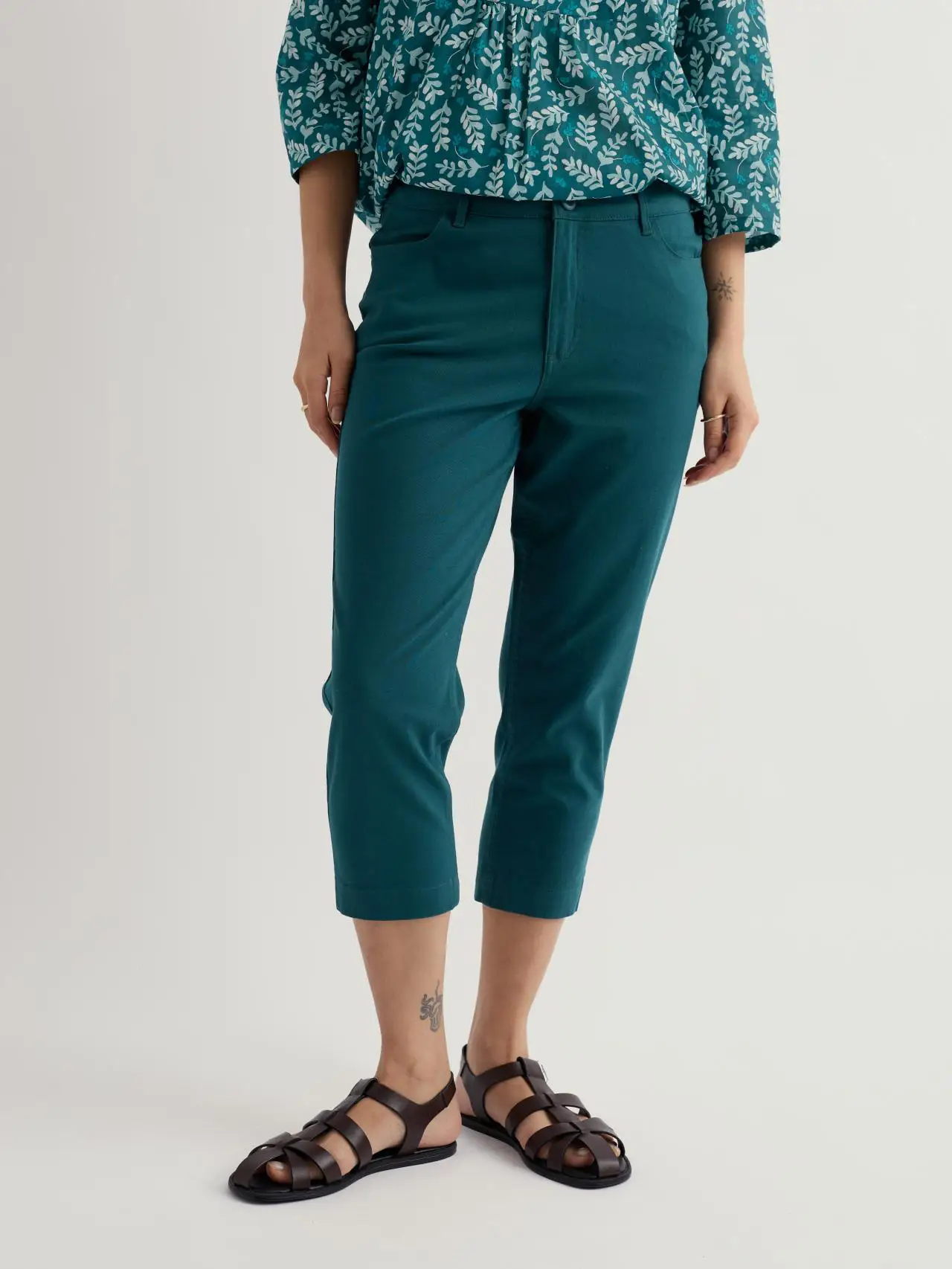 Albert Quay Slim Capri Trousers