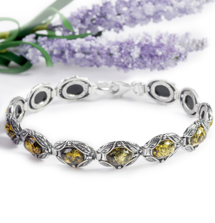 Vintage Style Link Bracelet in Silver and Green Amber