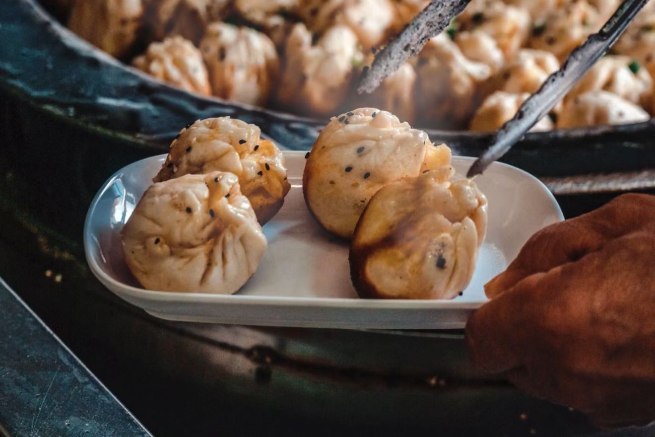 🐽 PAN-FRIED PORK BUN: Lao Zheng He