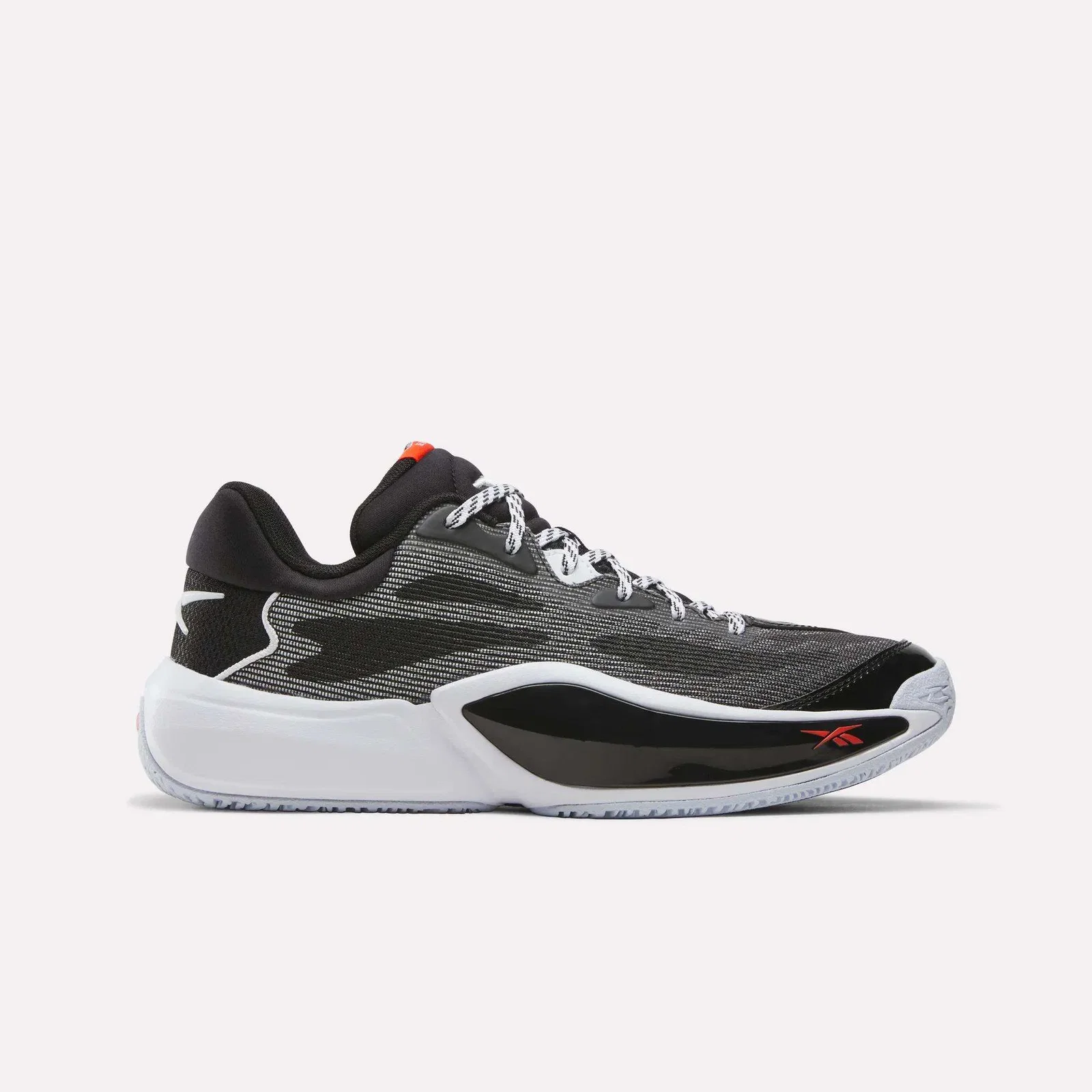 Image of Engine A 26 Basketball Shoes