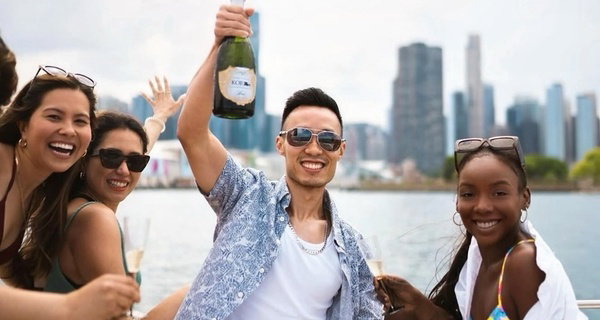 Save up to 28% Off on Private Yacht for up to 13 Guest