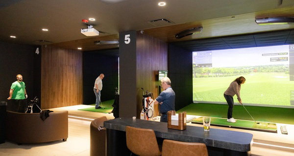 Up to 70% Off Indoor Golf Simulator Rental at Golf VX
