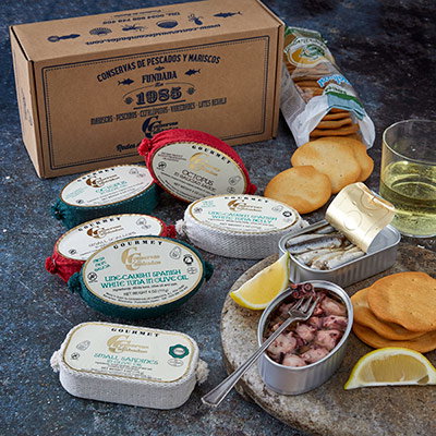 Seafood Sampler Box with Crackers