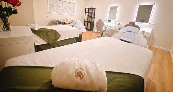 Couples Massage & Spa Package with Scalp Water Therapy Option