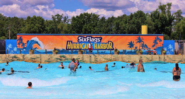 FLASH SALE! Hurricane Harbor Rockford Single Day Tickets – 50% Off