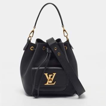 Lockme Black Leather Bucket Ba