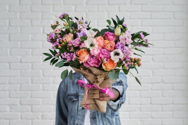 Lindy Hop bouquet, burlap-wrapped with pink ribbon