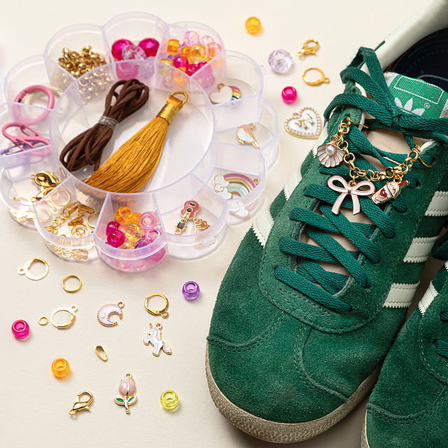 Tween DIY Shoe & Bag Charm Making Kit