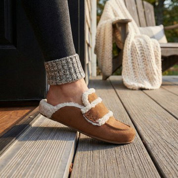 Women’s Lucie Cozy Lined Footbed Flats - A New Day