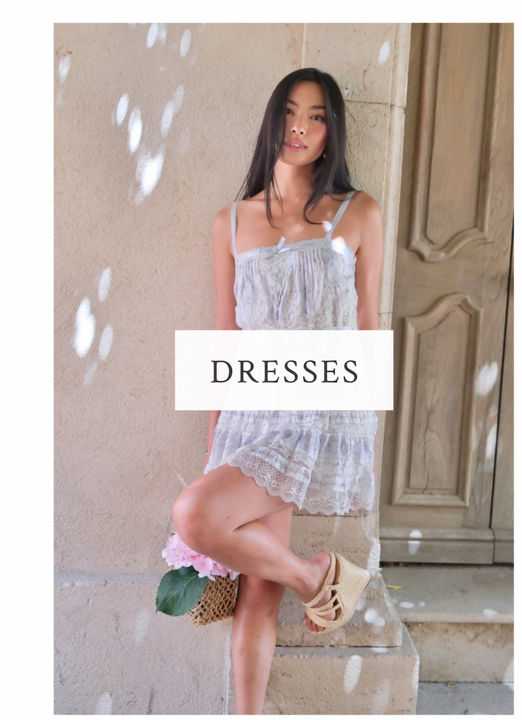 <DRESSES>
