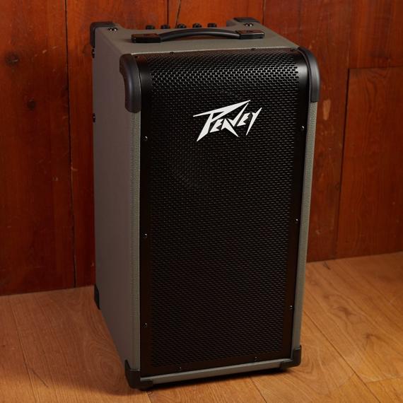 Today Only! zZounds 30th Anniversary Deal: Peavey MAX 208 Bass Amplifier Combo (200 Watts, 2x8)