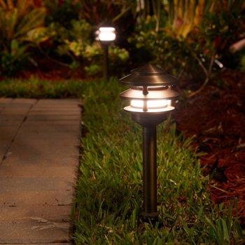 Volt
The Best in Landscape Lighting